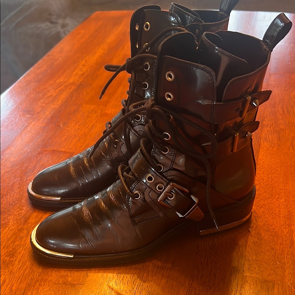 Women's gray/silver Leather Boots